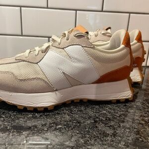 New Balance 327 Women